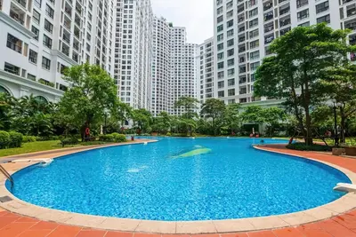Image de Vinhomes Royal City by Emily in Town