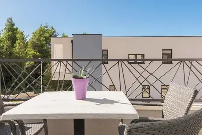 Image de Appartement de vacances Makarska pour 1 - 4 personnes avec 2 chambres à coucher - Logement de vacanc