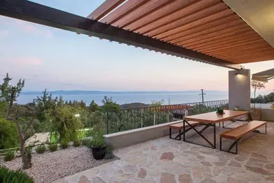 Image de Maison de vacances Makarska pour 1 - 8 personnes avec 4 chambres à coucher - Maison de vacances