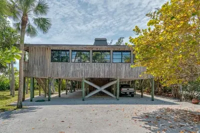 Image de 210 Wheeler - Awesome Home - 4 beds / 4 baths - 1 block from Gulf!