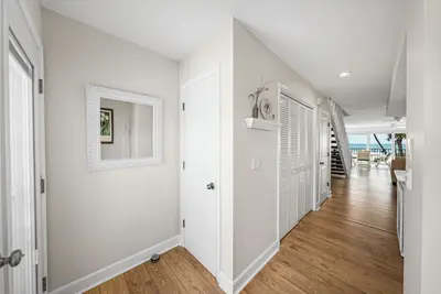 Image de Sundown 11 - 2 bed / 2. 5 Bath - Beachfront - Community Pool - Large Living Area!