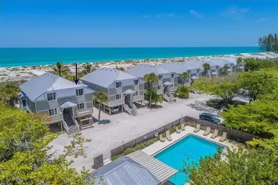 Image de Beachfront luxury at Turtleback 13, 3-bed townhome, perfect for families or groups of up to 6.