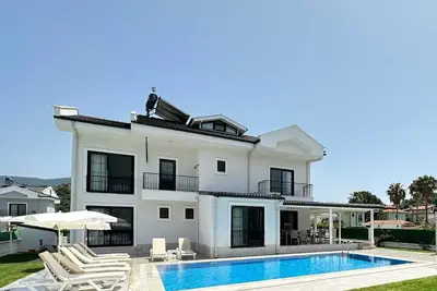 Image de Villa Calista Luxury 4 Bedroom with Private Pool in Maras Area Perfect Location