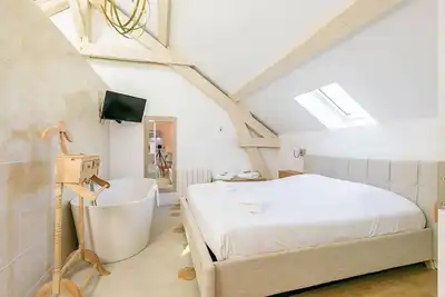 Image de Le Cosy- charmant studio avec baignoire- Sr Loc
