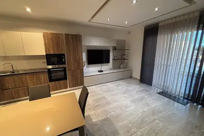 Image de Charming 2-bedroom apartment with WiFi, Ac in beautiful Ħal Tarxien