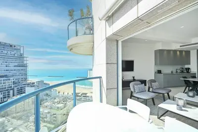 Image de Modern 2br Condo w/ Sea Views @ Isrotel by HolyGuest