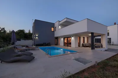Image de Maison de vacances Ližnjan pour 1 - 6 personnes avec 3 chambres à coucher - Maison de vacances