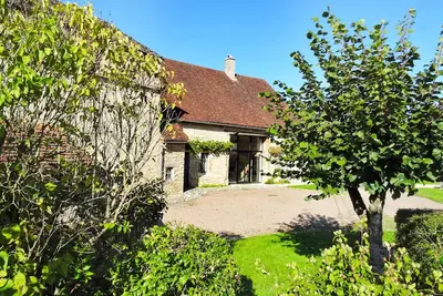 Image de Cottage familial pour 5 personnes avec grand jardin, barbecue et aire de jeux!