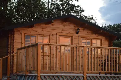Image de Beautiful Cosy Log Cabin up on the hill