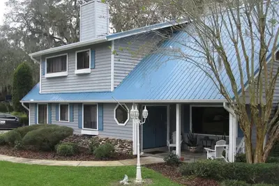 Image de Charming 4-bedroom lakefront house with in Lake Mary