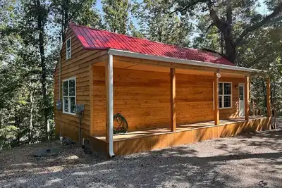 Image de Cozy cabin with a beautiful view of the lake in East Bernstadt