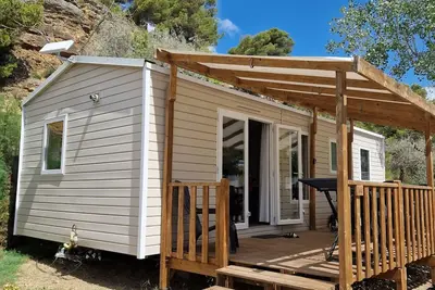 Image de Loue mobilhome équipé au calme camping 4*