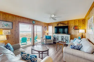 Image de Oceanfront home with direct beach access and partial marsh views