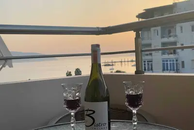 Image de Charming Sea View 2-bedroom apartment with Ac and WiFi in fabulous Vlora