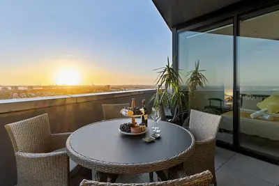 Image de Zi apartments - Balcony, Bayview, Sauna & Pool