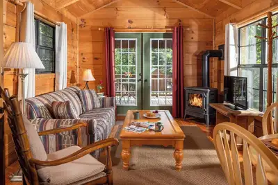Image de Scenic Mountain View Cabin - Engadine Inn and Cabins