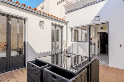 Image de Maison \"Le Rêve Bleu\" au cœur du quartier Arago