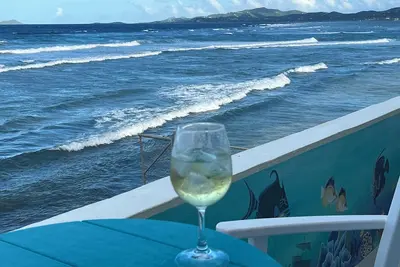 Image de Charming 2-bedroom condo in amazing St Croix. Oceanfront with private beach.