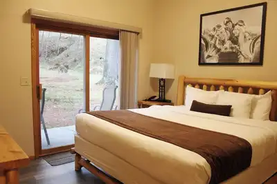 Image de Spacious Room Steps from Timber Stone Golf Course - Relaxing Getaway
