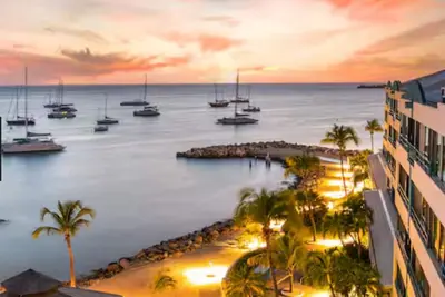 Image de Spacious 2-bedroom ocean view hotel suite with kitchen, balcony in Philipsburg