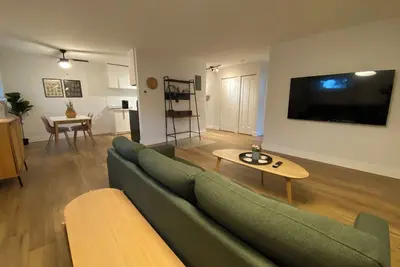 Image de Entire 1 Bedroom Apartment by Uw Research Park