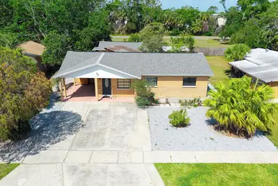 Image de Cozy & Charming / Family Ready  / Ace Location