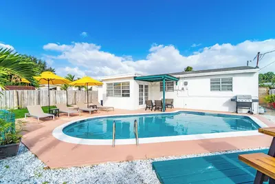 Image de Cozy Hollywood Private Pool Retreat - Ping pong