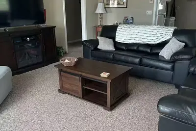 Image de 3-bedroom apartment walking distance to Mackinac Island Ferry and downtown, WiFi