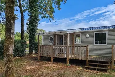 Image de Bungalow pour 6 personnes proche du Puy du Fou dans un camping agréable.