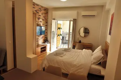 Urban Charming Studio for 3  by Mps