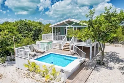 Slack Tide - 2br House at Secret Beach