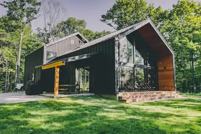 Image de Black Oak Lodge: A Private Lakeside Retreat