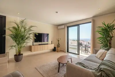 Image de 2br Luxury Apartment with Sea View in Los Cristianos