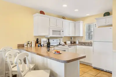 Image de Expansive Lake Access Condo-Free Daily Tickets-Peaceful Views-Cmty Pool-Mini Golf