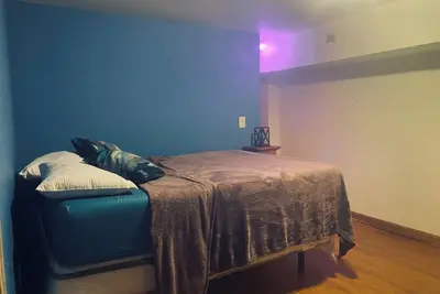 Image de Simple, Cheap, and Cozy Room 3