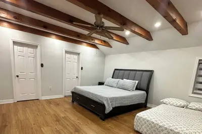 Image de Charming Farmhouse With Open Space