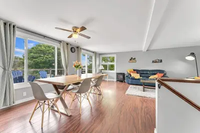 Image de Grill & Chill: 4br Bayside Sunroom Oasis