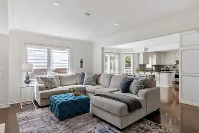 Image de Modern 4br Retreat w/ Premium Comforts & Parking