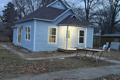 Image de Lil Blue Cottage