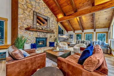 Image de Modern Tahoe Getaway Near Ski Resorts & Truckee