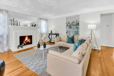 Image de New 20% Off - Grosse Pointe\/Detroit Relaxing Home