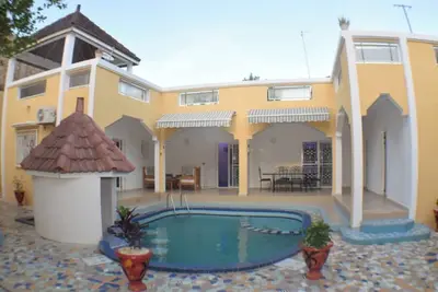 Image de Villa Amoul Solo - Villa Sans Soucis -votre paradis à Saly Carrefour-