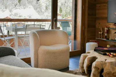 Image de Appartement ski-in ski-out au Grand-Bornand avec garage privé