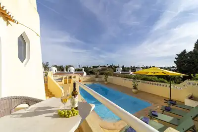 Image de Casa Carvalho est une charmante villa de 3 chambres et 2 salles de bain à Carvoeiro