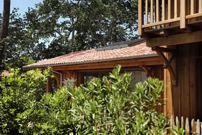 Image de Villa haut de gamme esprit cabane à 5 min de vélo des plages de Capbreton