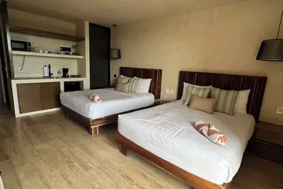 Image de 10 min from the beach, 24 hrs security, concierge service.