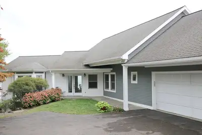 Image de Chq Lake House Unit A