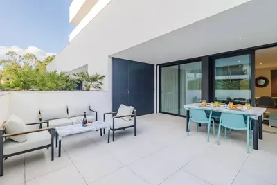 Image de Santa Maria Ii luxury w/ large terrace, (Cv3-0i)