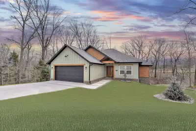 Image de The Bella Muse - 3-Bedroom House W/ Hot Tub close to Bike Trails