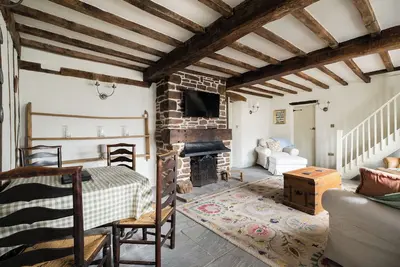 Image de Cosy 2 bed cottage with river views - Ross-on-Wye